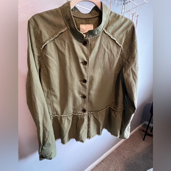Caslon for Nordstrom army green lightweight jacket. Size M. Like new. - Picture 4 of 4